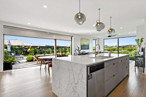 Photo of property in 17 Dinning Road, Riverhead, 0820