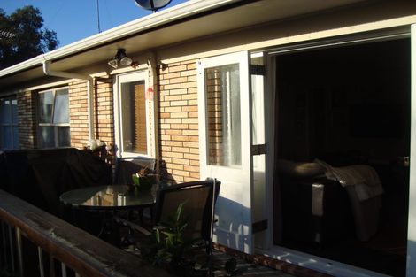 Photo of property in 2/27 Robin Lane, Browns Bay, Auckland, 0630