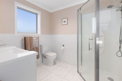 Photo of property in 33 Nelson Avenue, Aotea, Porirua, 5024