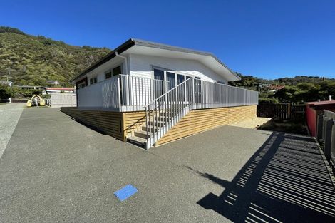 Photo of property in 380b Waikawa Road, Waikawa, Picton, 7220