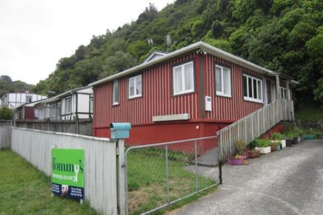 Photo of property in 102 Rangituhi Crescent, Takapuwahia, Porirua, 5022