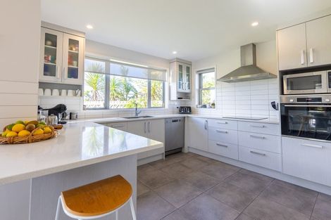 Photo of property in 27 Tairua Palms Place, Tairua, 3508