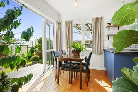 Photo of property in 19 Naenae Road, Naenae, Lower Hutt, 5011