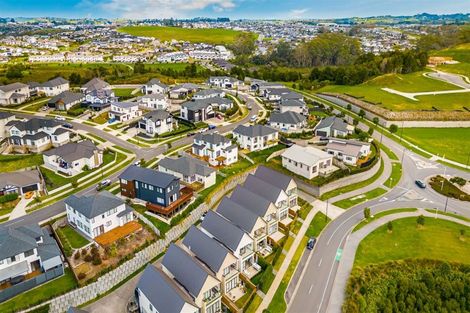 Photo of property in 10 Arran Point Parade, Orewa, 0931