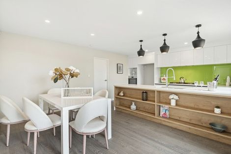 Photo of property in 538a Glenfield Road, Glenfield, Auckland, 0629