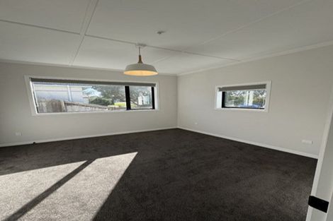 Photo of property in 11 Dyson Street, Strathern, Invercargill, 9812