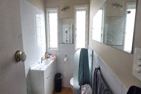 Photo of property in 2/18 Jutland Road, Hauraki, Auckland, 0622