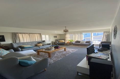 Photo of property in 16 Rotoiti Avenue, Pakuranga Heights, Auckland, 2010