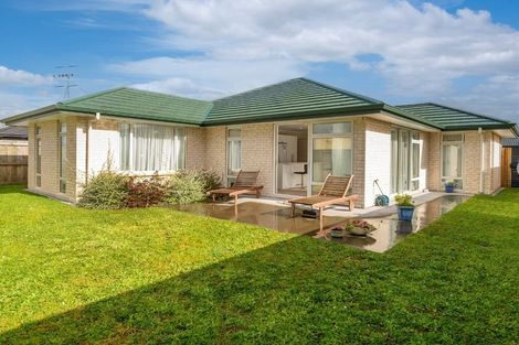 Photo of property in 8 Fearnley Grove, Pyes Pa, Tauranga, 3112