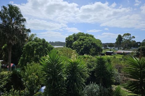 Photo of property in 35 Tahuna Road, Paihia, 0200