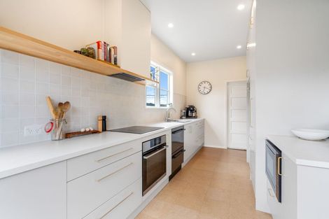 Photo of property in 37 Puketai Street, Andersons Bay, Dunedin, 9013