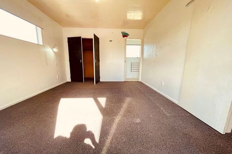 Photo of property in 24 Eastdale Road, Avondale, Auckland, 1026