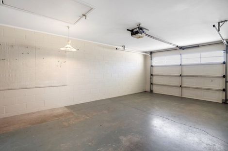 Photo of property in 1/56 Pitau Road, Mount Maunganui, 3116