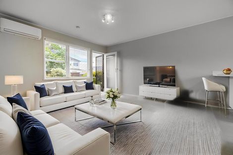 Photo of property in 5/77 Wellington Street, Howick, Auckland, 2014