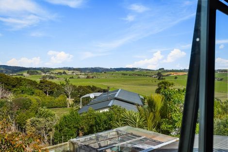 Photo of property in 93 Hamilton Road, Waimauku, 0881