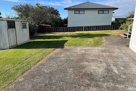 Photo of property in 1b Verbena Road, Birkdale, Auckland, 0626