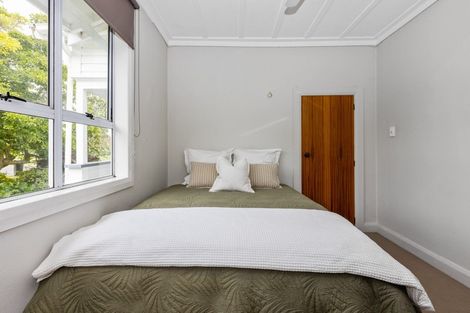 Photo of property in 11 Richmond Road, Clive, Hastings, 4180