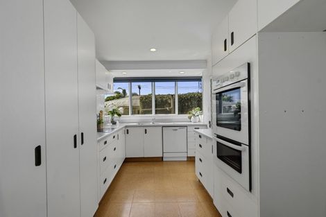 Photo of property in 2 Upland Street, Brookfield, Tauranga, 3110