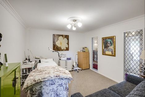 Photo of property in 2 Fern Grove, Taradale, Napier, 4112
