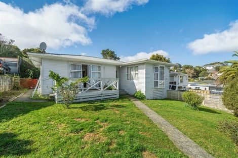 Photo of property in 5 Cypress Drive, Maungaraki, Lower Hutt, 5010
