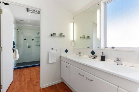 Photo of property in 141 Pah Road, Cockle Bay, Auckland, 2014