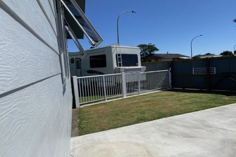 Photo of property in 10 Tauranga Place, Waitara, 4320