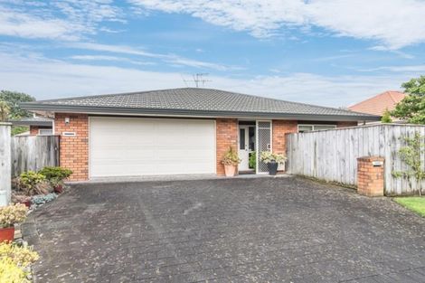 Photo of property in 6 Fleetwood Grove, Waikanae, 5036