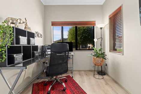 Photo of property in 5 Maldives Way, Papamoa Beach, Papamoa, 3118