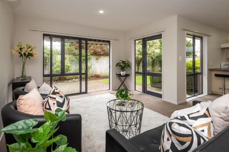 Photo of property in 7 North Parade, Richmond, Christchurch, 8013
