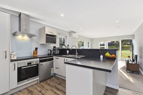 Photo of property in 2/1 Murphy Place, Titahi Bay, Porirua, 5022