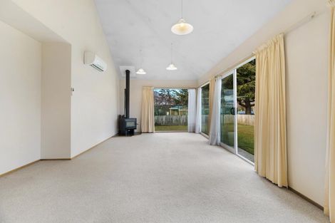 Photo of property in 10 Alta Place, Frankton, Queenstown, 9300