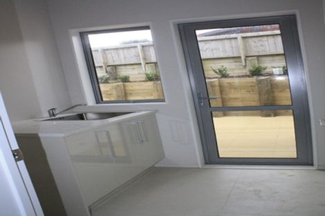 Photo of property in 81 San Valentino Drive, Henderson, Auckland, 0612