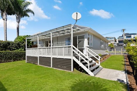 Photo of property in 26 Seaview Road, Otumoetai, Tauranga, 3110