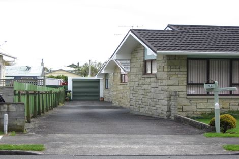 Photo of property in 1/94 Cutfield Road, New Plymouth, 4310