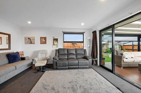 Photo of property in 11 Tangaroa Street, Waitara, 4320