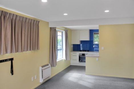 Photo of property in 2/39b Oakhampton Street, Hornby, Christchurch, 8042