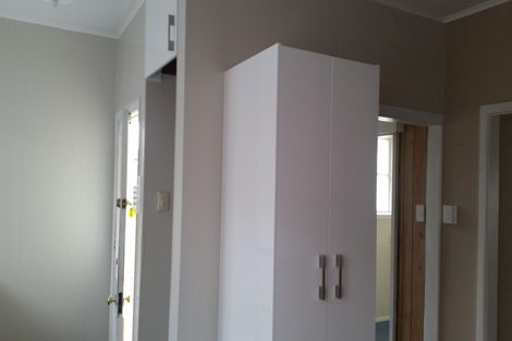 Photo of property in 15 Ihle Street, Terrace End, Palmerston North, 4410