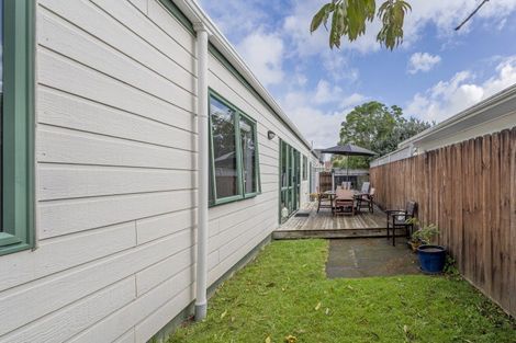 Photo of property in 7 Cholmondeley Crescent, Whitianga, 3510