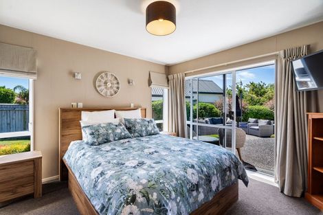 Photo of property in 14 Kingsgate Close, Havelock North, 4130