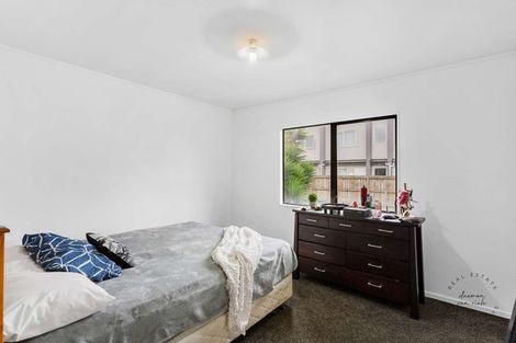 Photo of property in 2/23 Marr Road, Manurewa, Auckland, 2102