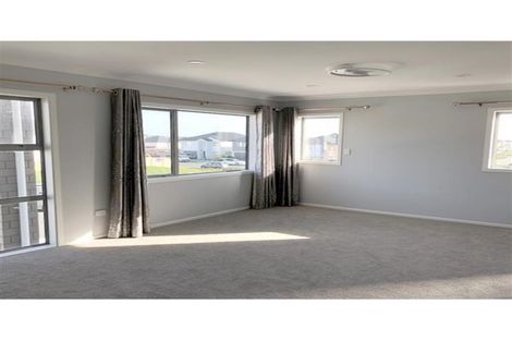 Photo of property in 15 Bruckless Drive, Flat Bush, Auckland, 2019