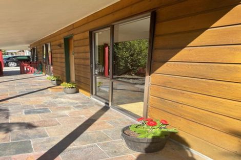 Photo of property in 142 Victoria Avenue, Hokowhitu, Palmerston North, 4410