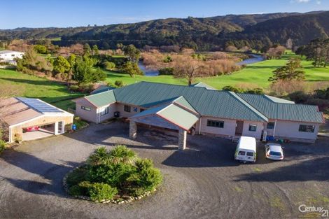 Photo of property in 5 Twin Lakes Road, Te Marua, Upper Hutt, 5018