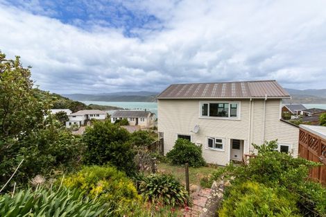 Photo of property in 8 Bowes Crescent, Strathmore Park, Wellington, 6022