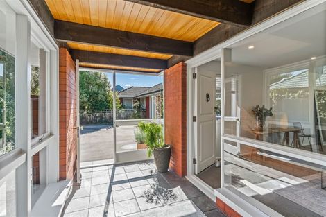 Photo of property in 2/104a Idris Road, Bryndwr, Christchurch, 8052