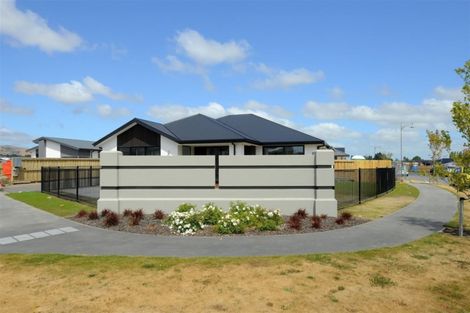 Photo of property in 2 Billington Drive, Halswell, Christchurch, 8025