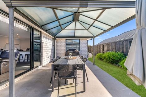 Photo of property in 8 Wawai Drive, Papamoa Beach, Papamoa, 3118