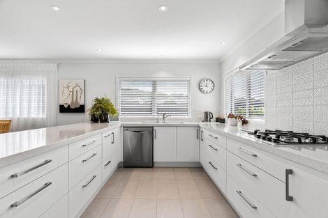 Photo of property in 27 Lynley Park Drive, Omokoroa, 3114