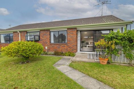Photo of property in 16 Berwick Place, Mount Maunganui, 3116