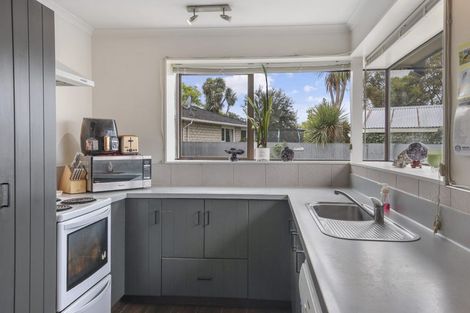 Photo of property in 68 Main North Road, Woodend, 7610